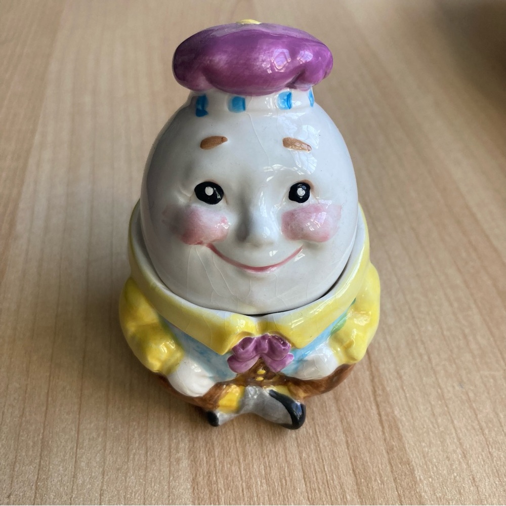 Humpty Dumpty Salt and Pepper Shakers